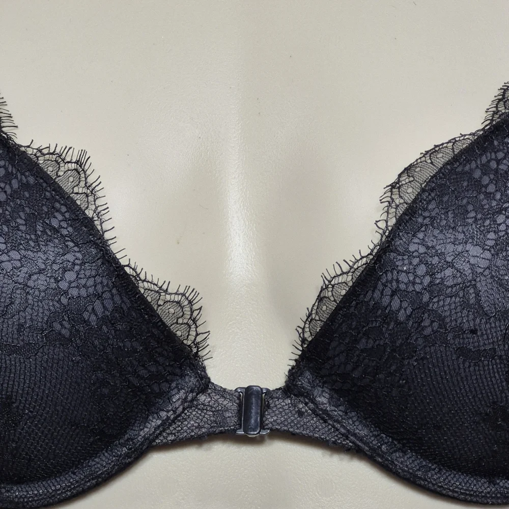34C Victoria's Secret Push‎ Up Front Close UW Bra with Eyelash Lace Black